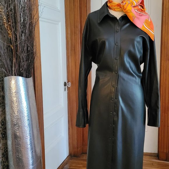 ZARA BLACK SOFT VEGAN LEATHER MIDI COAT DRESS WITH SNAP BUTTONS. (LIKE NEW) - Picture 3 of 9